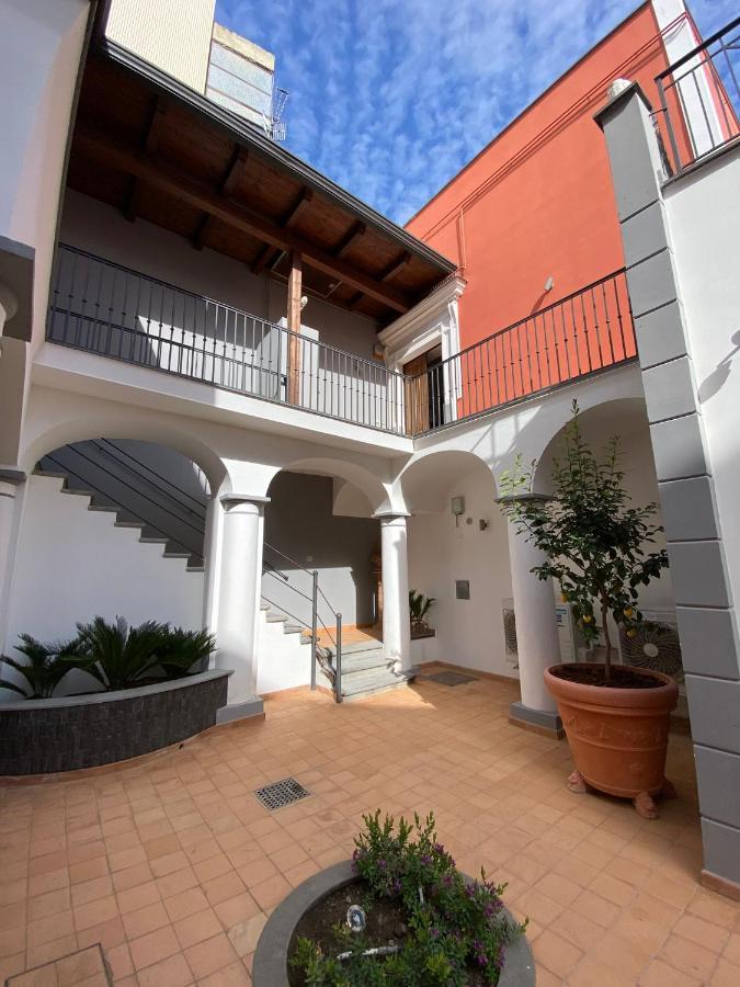 Zara Palace - Ariosto Scafati Bagian luar foto